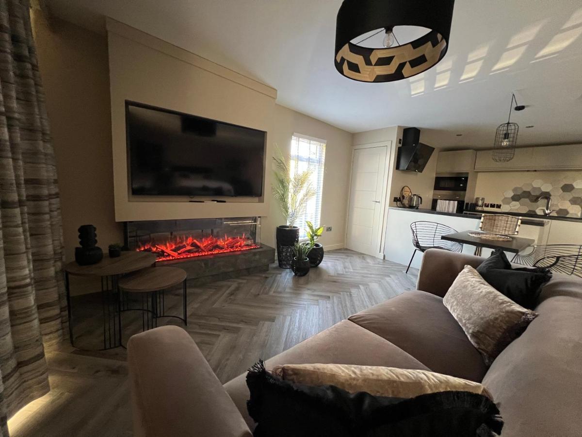 Loudoun Mains Luxury Lodges Newmilns ภายนอก รูปภาพ